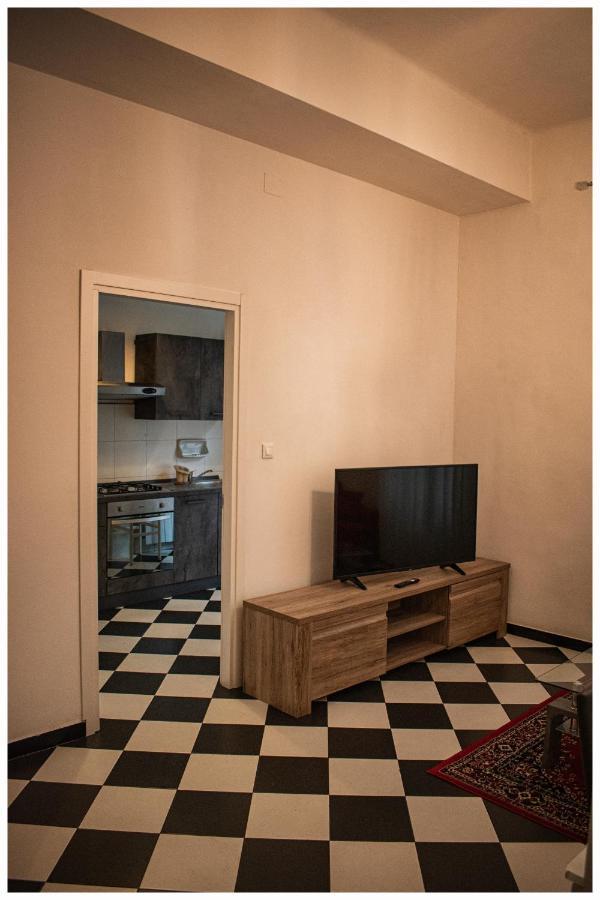Tra Mare E Centro Appartement Genua Buitenkant foto